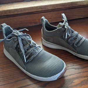 Sorel ONA plus sneakers sage green women's 9